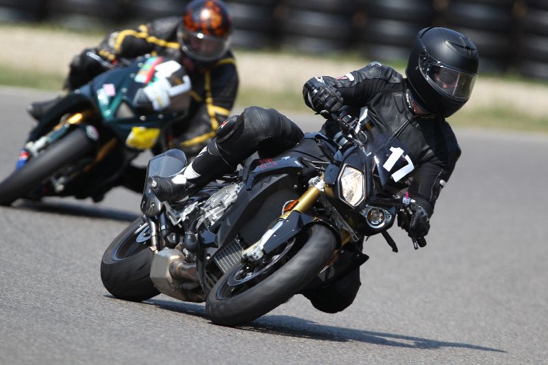/Archiv-2018/44 06.08.2018 Dunlop Moto Ride and Test Day  ADR/Strassenfahrer-Sportfahrer grün/47